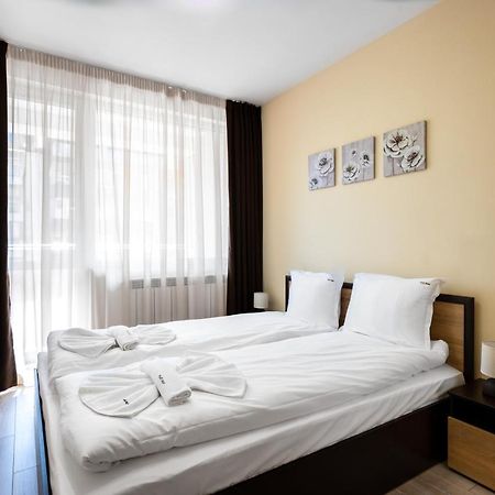 Nomad Haven: 1Bd Flat With Balcony & Desk Apartment София Екстериор снимка