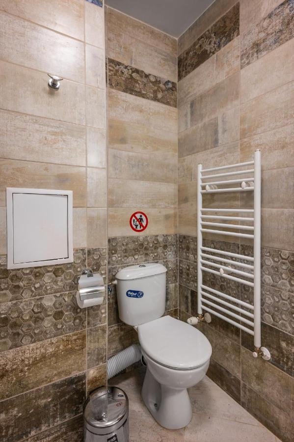 Nomad Haven: 1Bd Flat With Balcony & Desk Apartment София Екстериор снимка